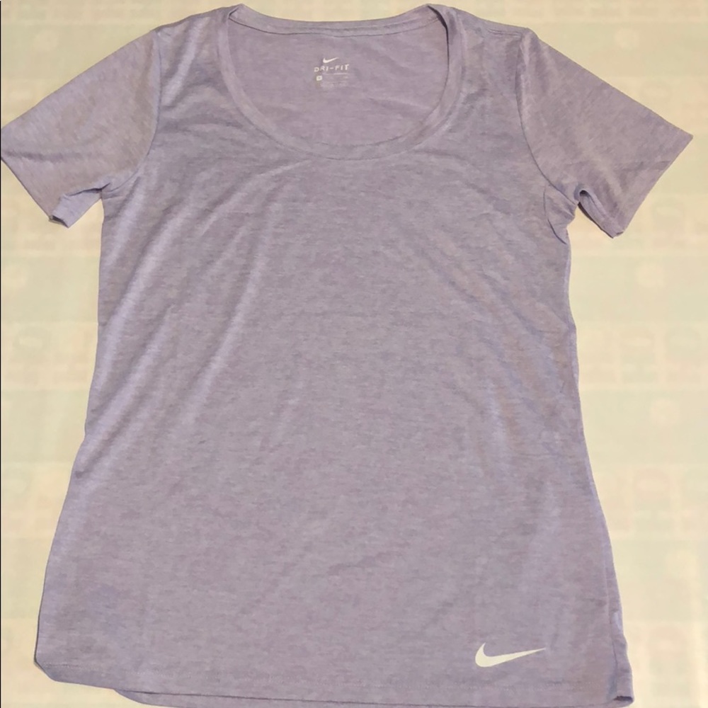 NIKE WOMENS purple dri-fit short sleeve top - Picture 1 of 4